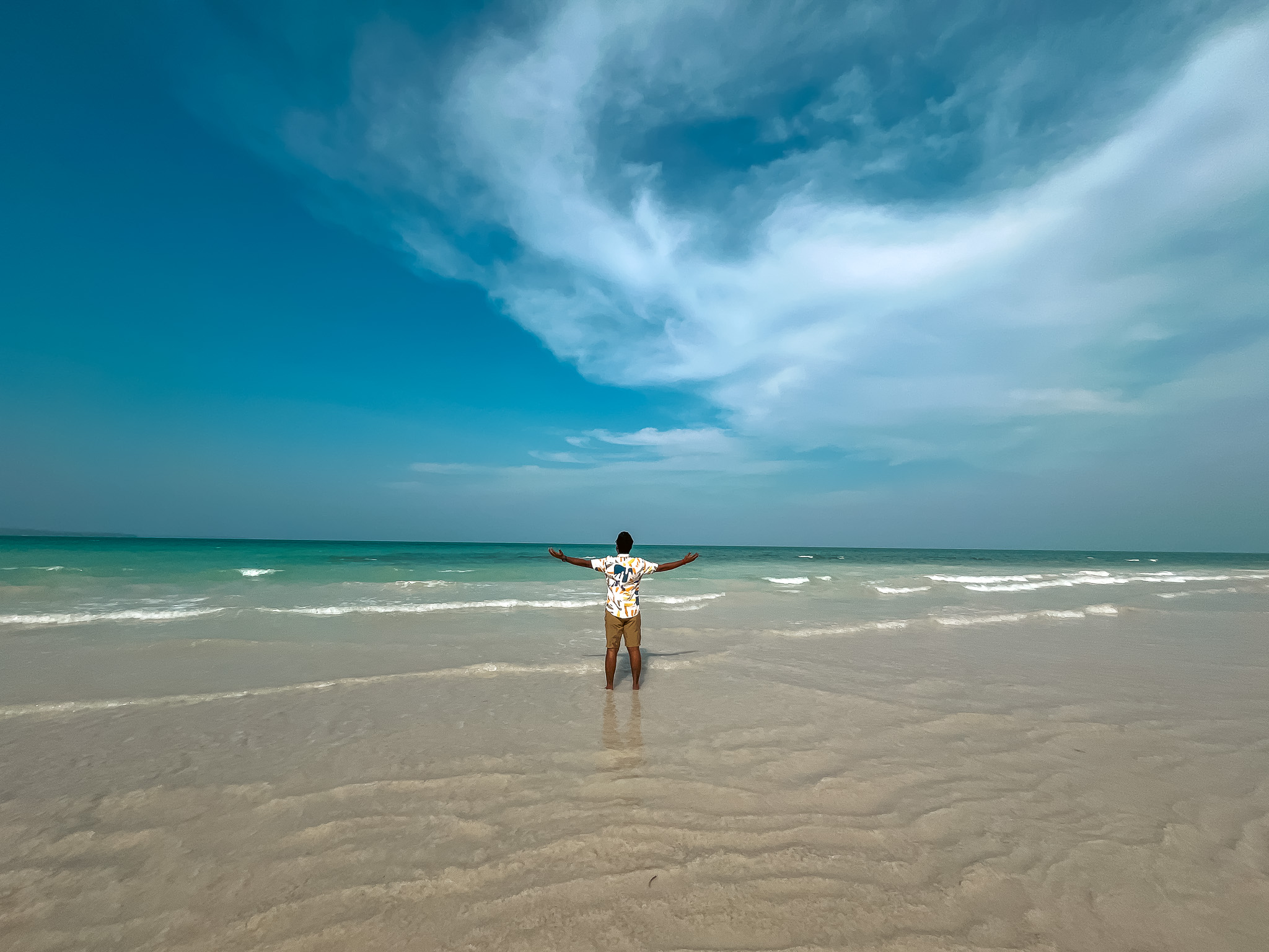Kalapathar Beach turquoise waters, Andaman
